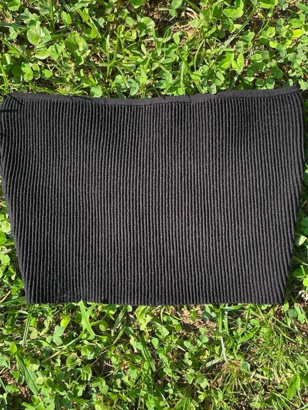 Black Ribbed Tube Top✨ - Picture 3 of 5
